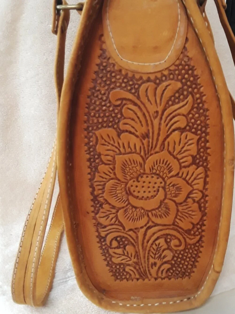 Hand-Tooled Leather Shoulder Bag Hand-Painted Floral Suede Lined Boho Vintage